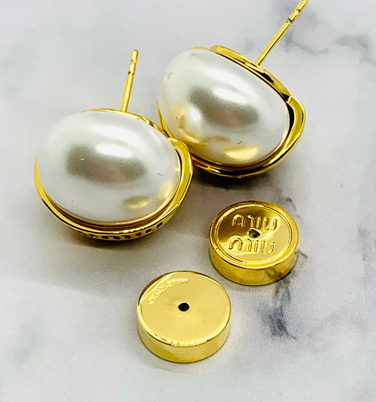 MIU MIU Half Pearl Earrings - Pre-Owned — 5