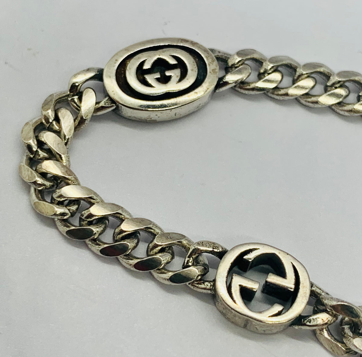 GUCCI GG Silver Classic Unisex Bracelet - Pre-Owned — 4