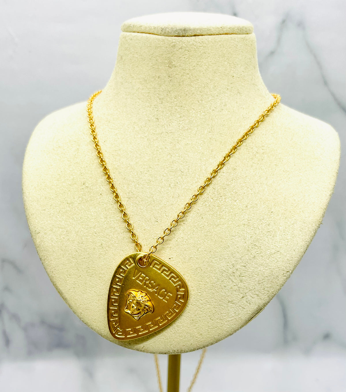 VERSACE Gold Tone Guitar Pick Chain Necklace - Pre-Owned — 5