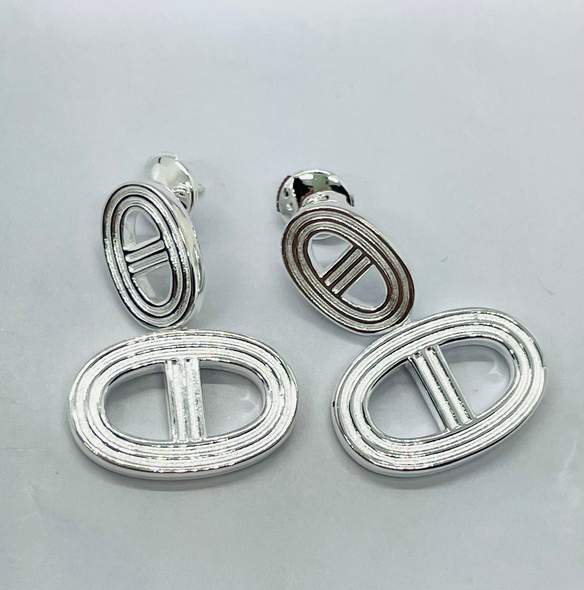 HERMES Silver Tone Pendant Earrings - Pre-Owned — 1
