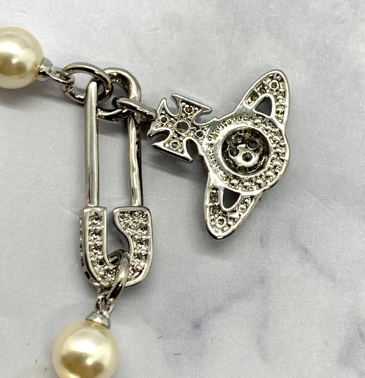 VIVIENNE WESTWOOD Faux Pearl Orb Bracelet - Pre-Owned — 4
