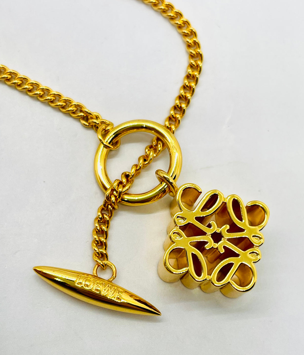 LOEWE Monogram Gold Tone Lariat Necklace - Pre-Owned — 3