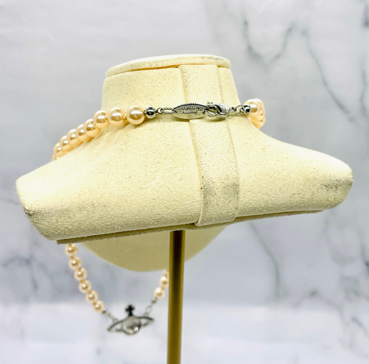 VIVIENNE WESTWOOD Pearl Peach Rhinestone Necklace - Pre-Owned — 2