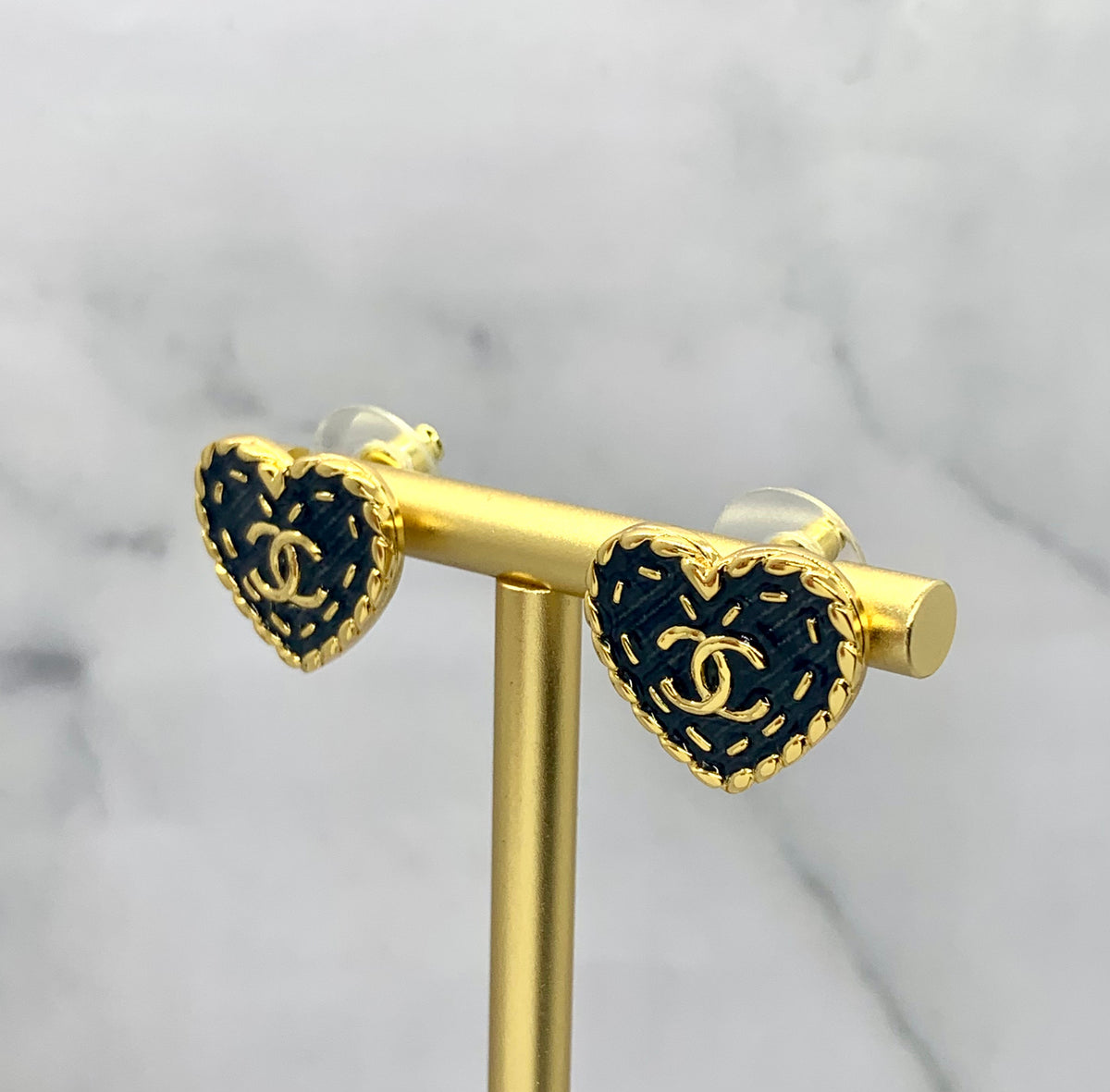CHANEL CC Heart Earrings - Pre-Owned — 5