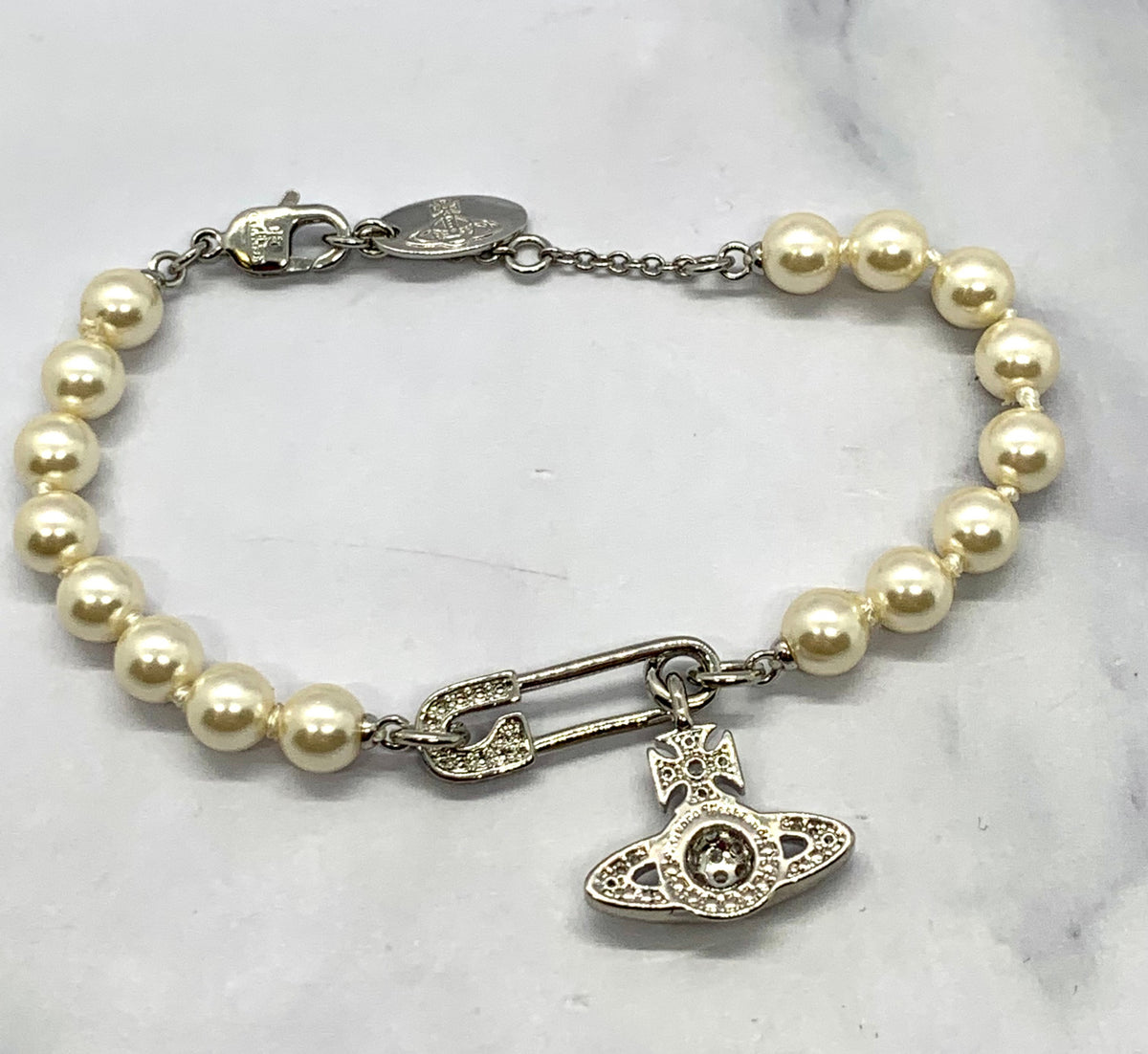 VIVIENNE WESTWOOD Faux Pearl Orb Bracelet - Pre-Owned — 1