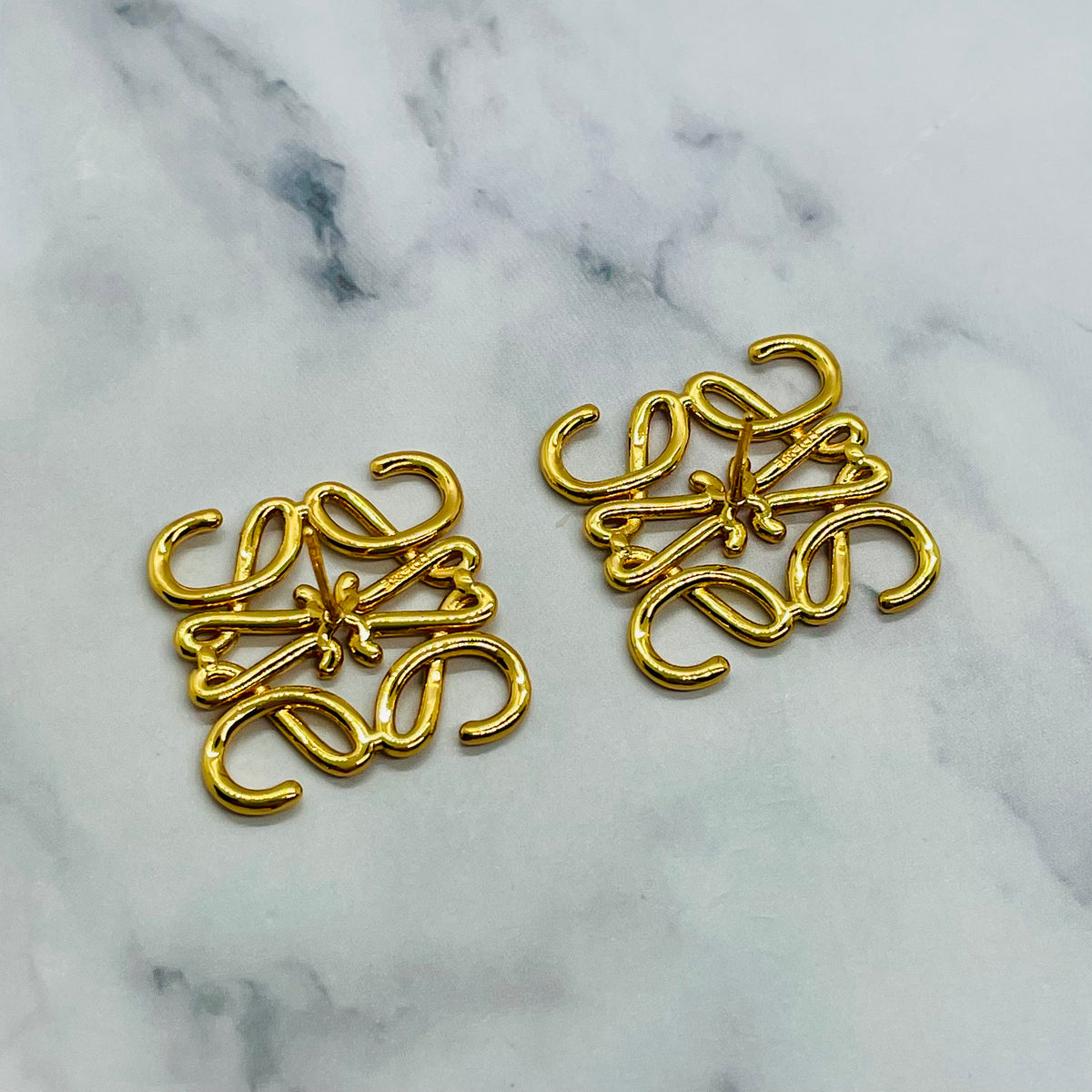 LOEWE Monogram Gold Stud Earrings - Pre-Owned