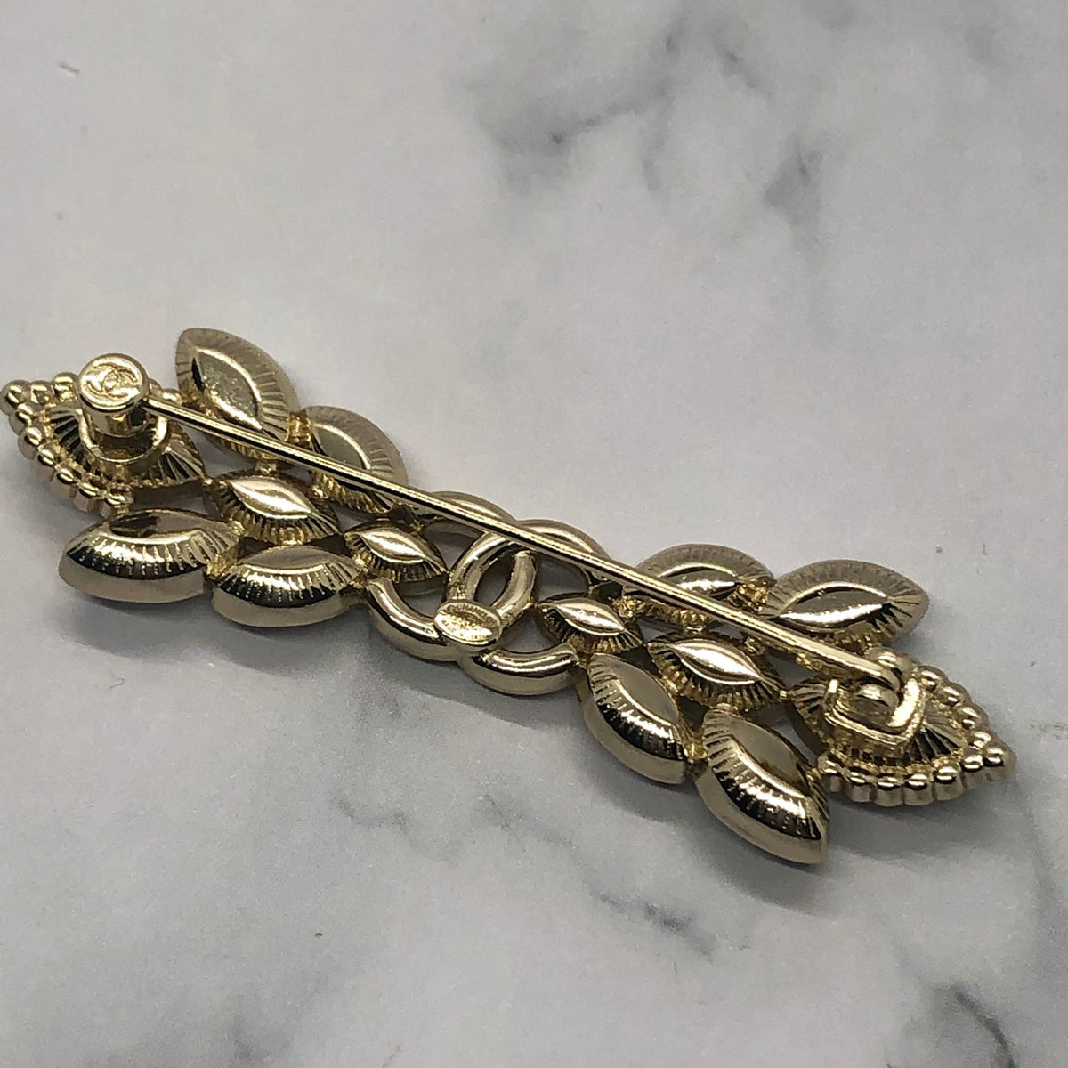 CHANEL CC Rhinestone Brooch Pin - Pre-Owned — 4