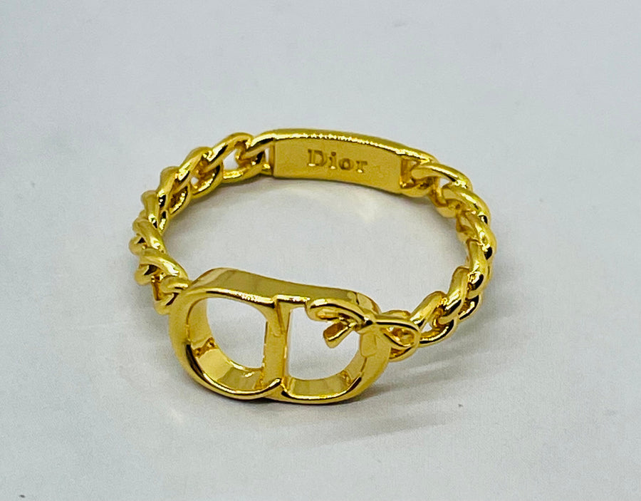 CHRISTIAN DIOR CD Gold Tone Bow Chain Ring Size 7 - Pre-Owned — 1