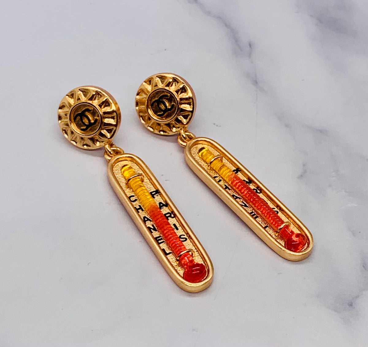CHANEL CC Thermometer Pendant Earrings - Pre-Owned — 1