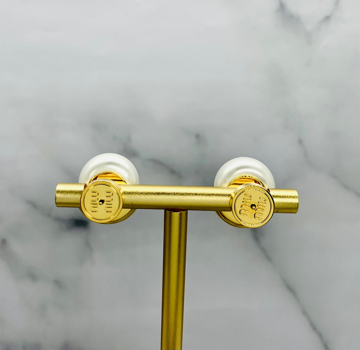 MIU MIU Half Pearl Earrings - Pre-Owned — 2