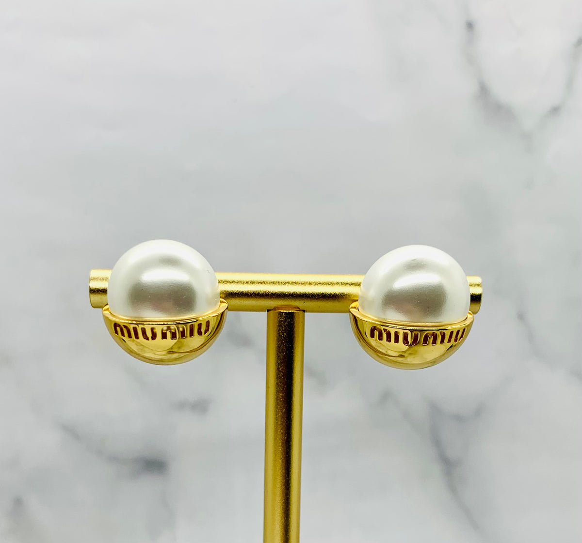 MIU MIU Half Pearl Earrings - Pre-Owned — 7