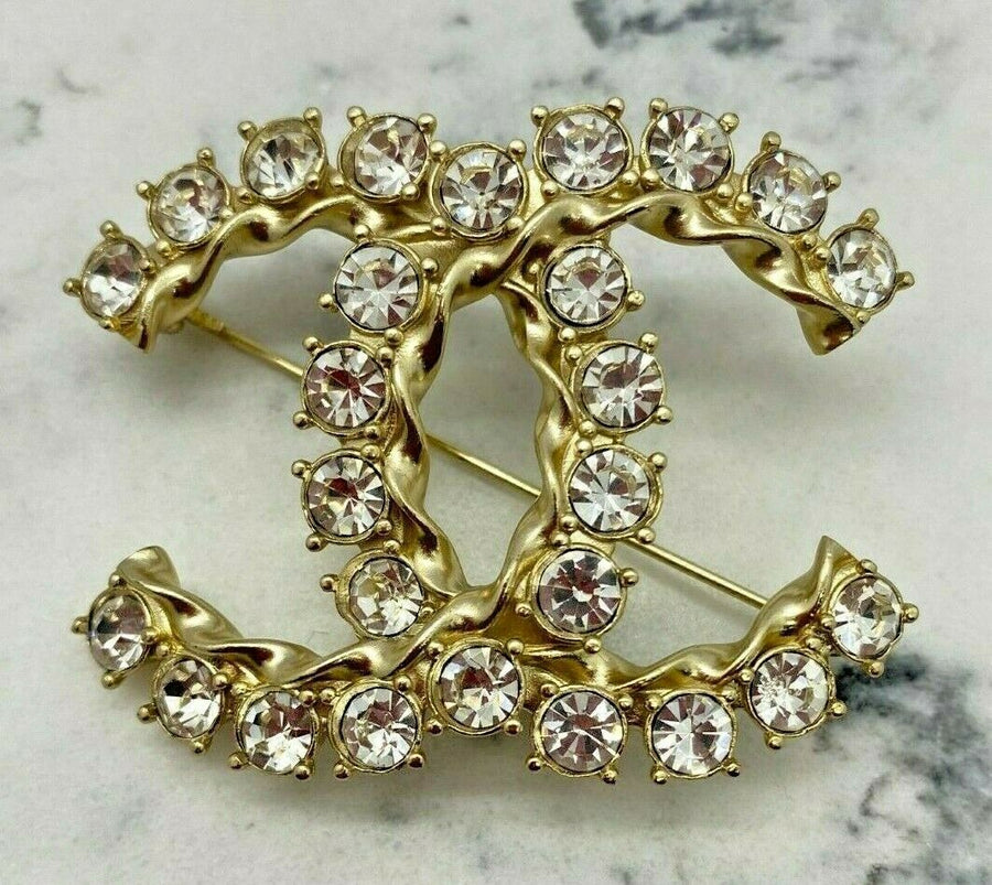 CHANEL CC Gold Tone Rhinestone Trim Brooch Pin - Pre owned