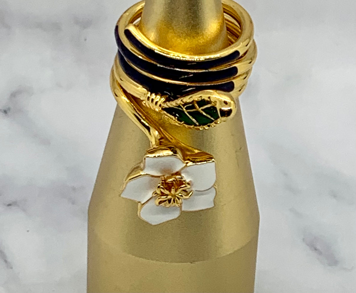 BOTTEGA VENETA Flower Ring Size 7 Medium - Pre owned