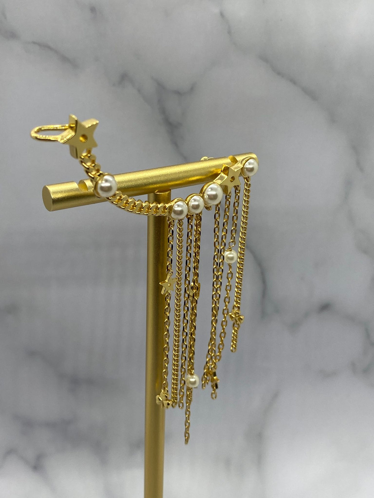 CHRISTIAN DIOR Gold Tone Chain Climber Single Earring - Pre owned