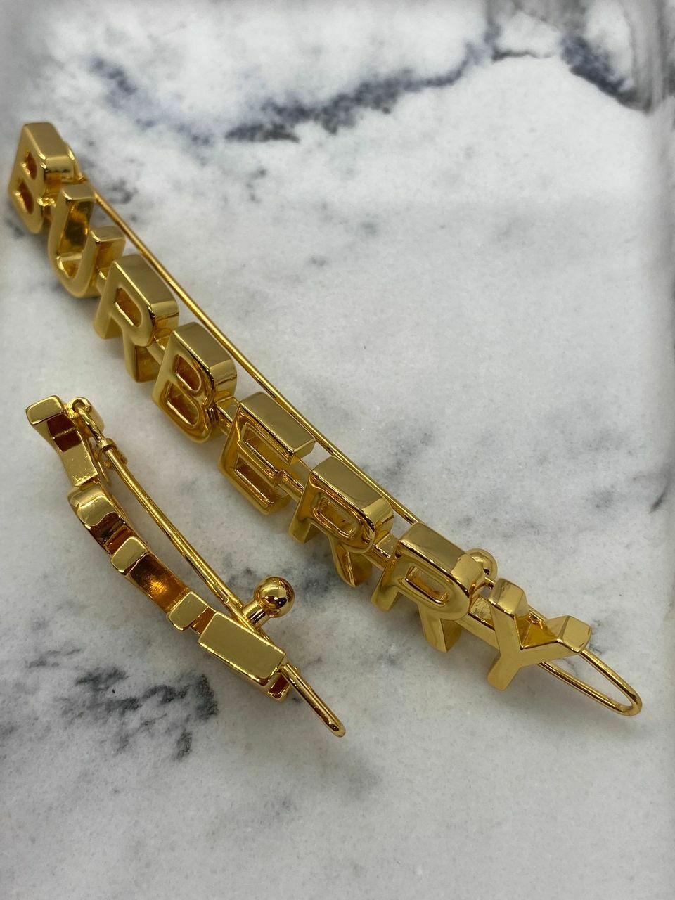 BURBERRY Love Gold Tone Hair Clip Barrette Set - Pre owned