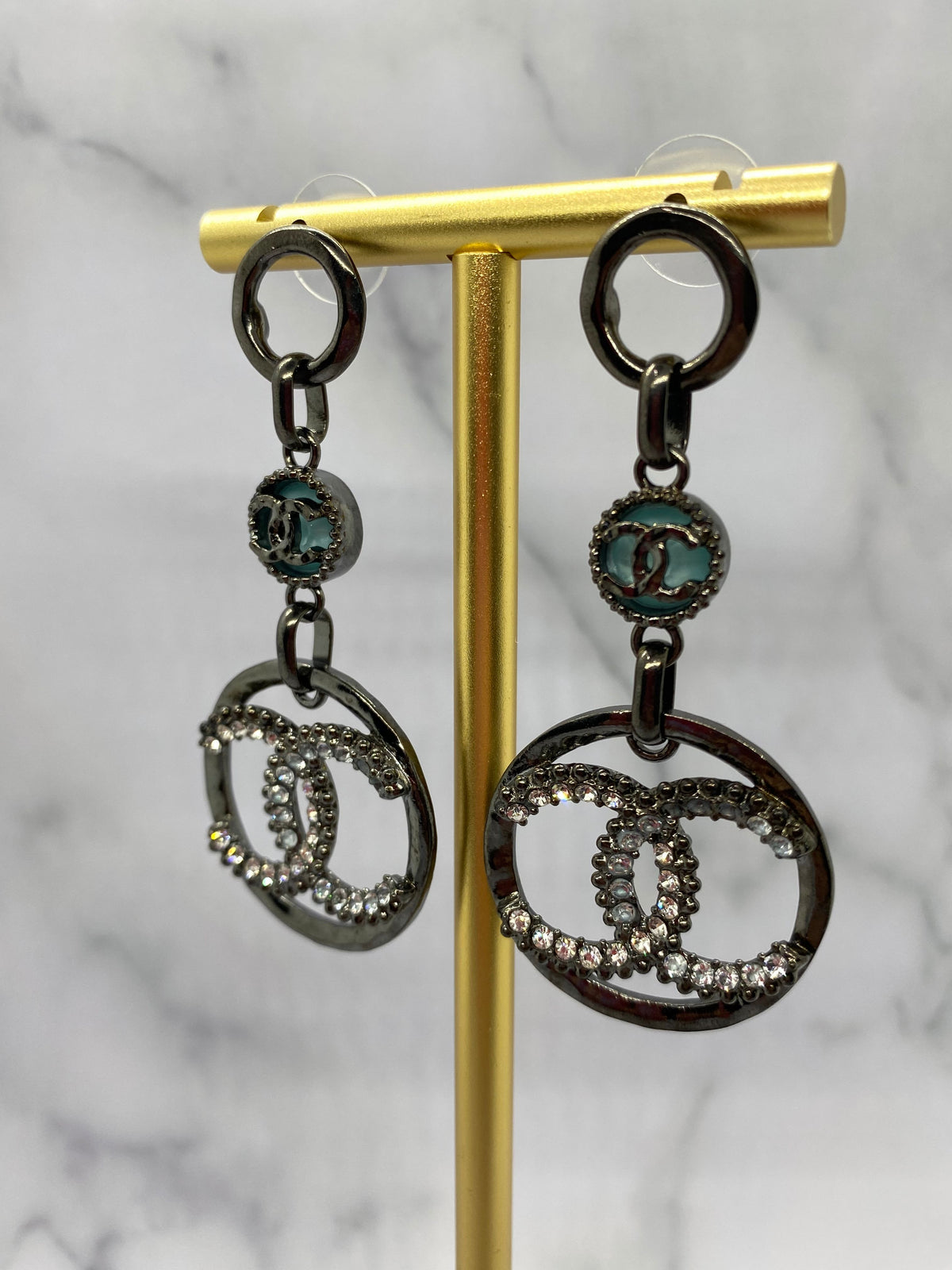 CHANEL CC 2019 Dark Blue Pendant Earrings - Pre owned