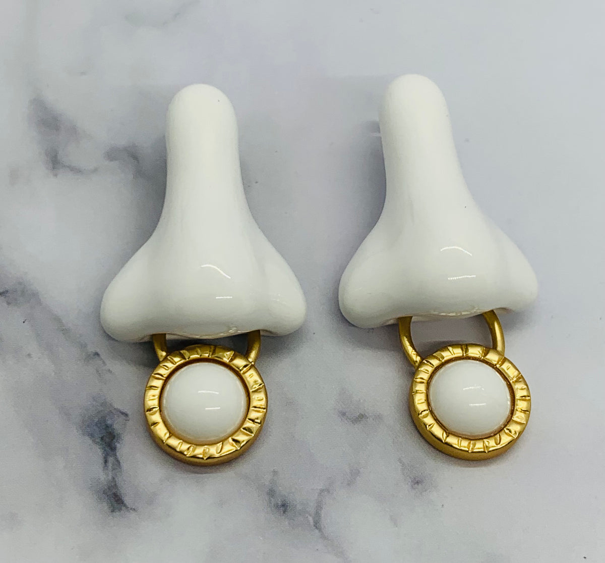 SCHIAPARELLI Statement Pierced Nose Pendant Earrings - Pre owned