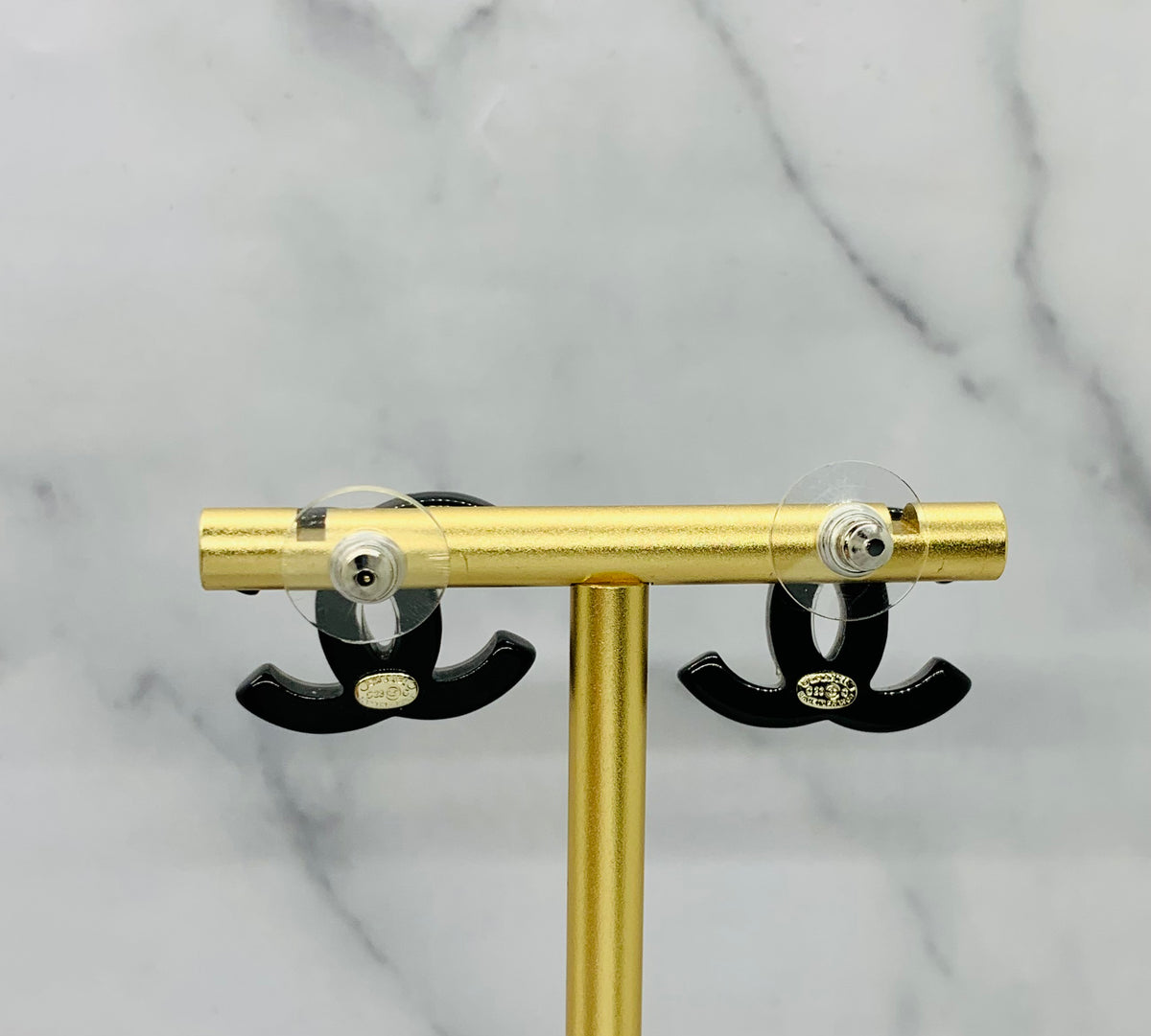 CHANEL CC Striped Earrings - Pre owned