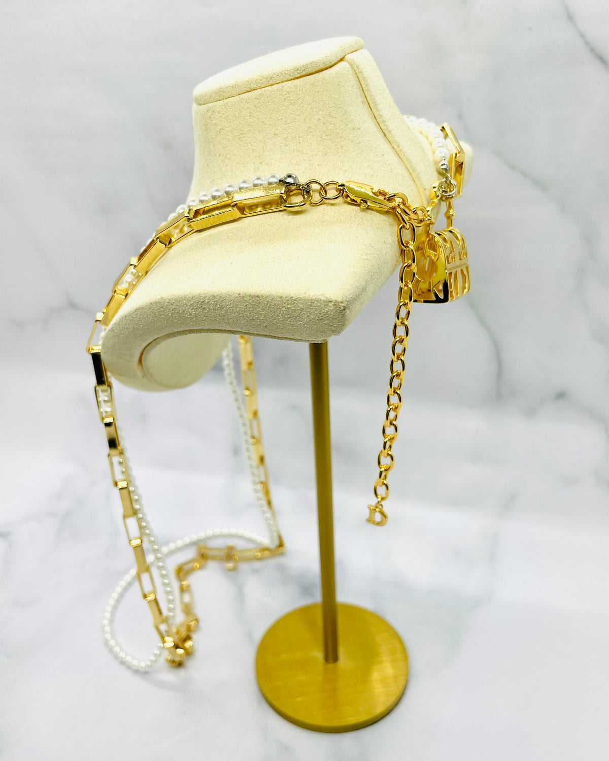 CHRISTIAN DIOR Pearl Chain Layer Necklace - Pre owned