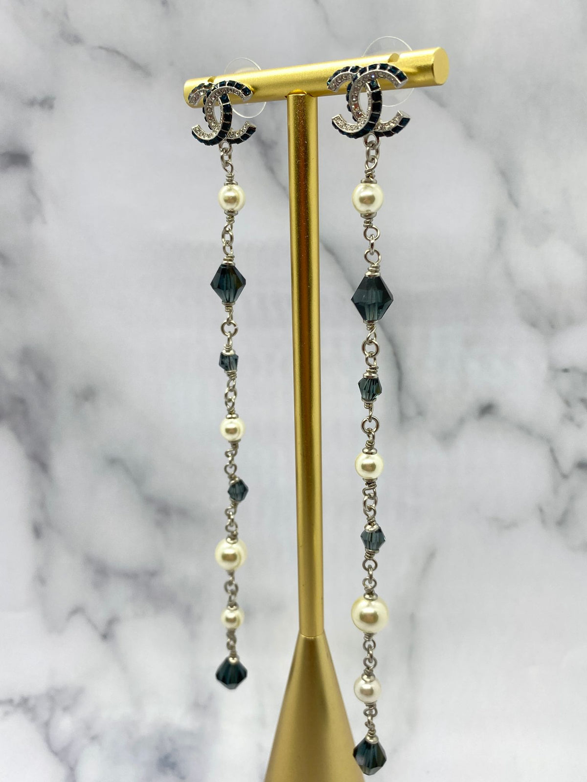 CHANEL CC Long Pearl Rhinestone Trim Pendant Earrings - Pre owned