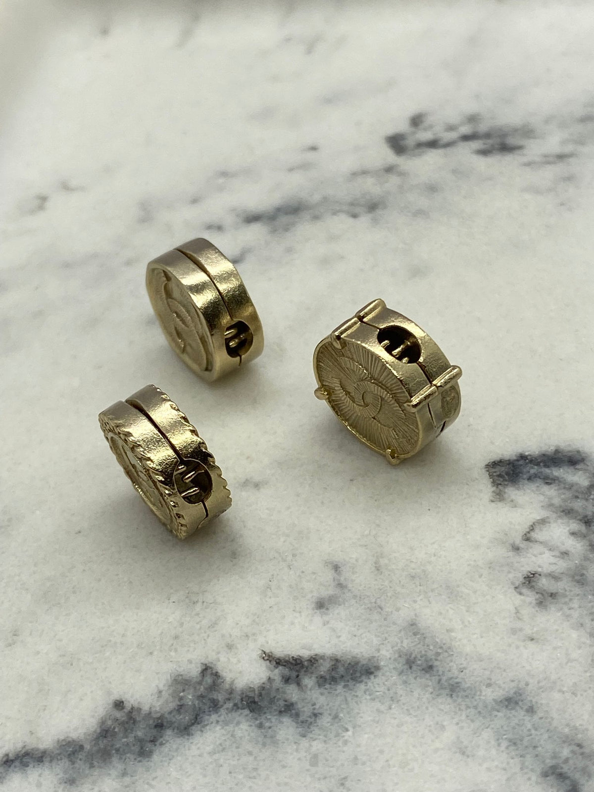 CHANEL CC Set of 3 Rare Hair Strand Clips - Pre owned