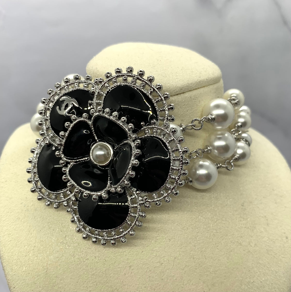 CHANEL CC Camelia Rhinestone Choker Necklace - USED