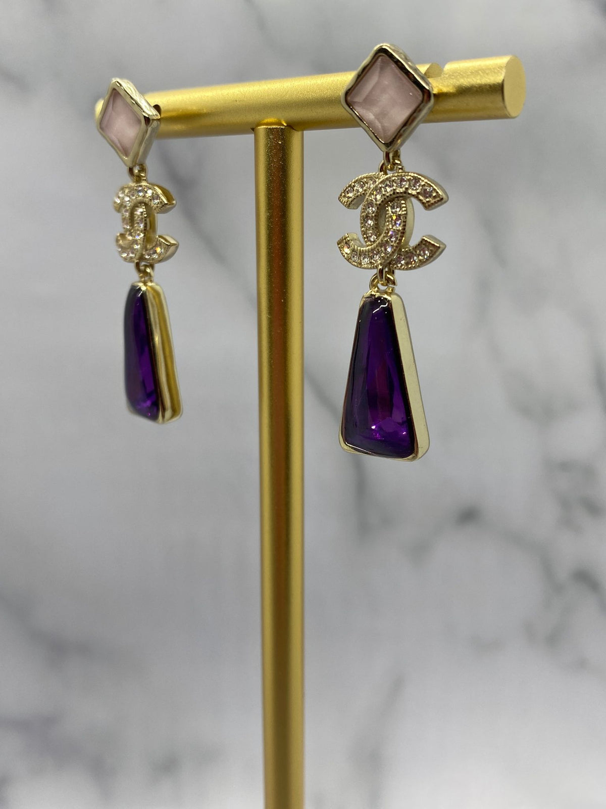 CHANEL CC Light Gold Purple Pendant Earrings - Pre owned