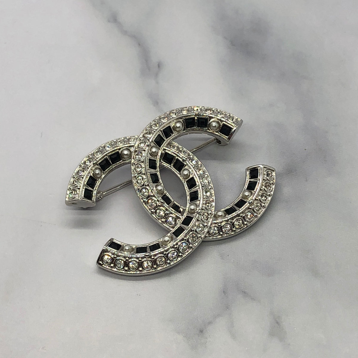 CHANEL CC Silver Tone Rhinestone Brooch Pin - Pre owned