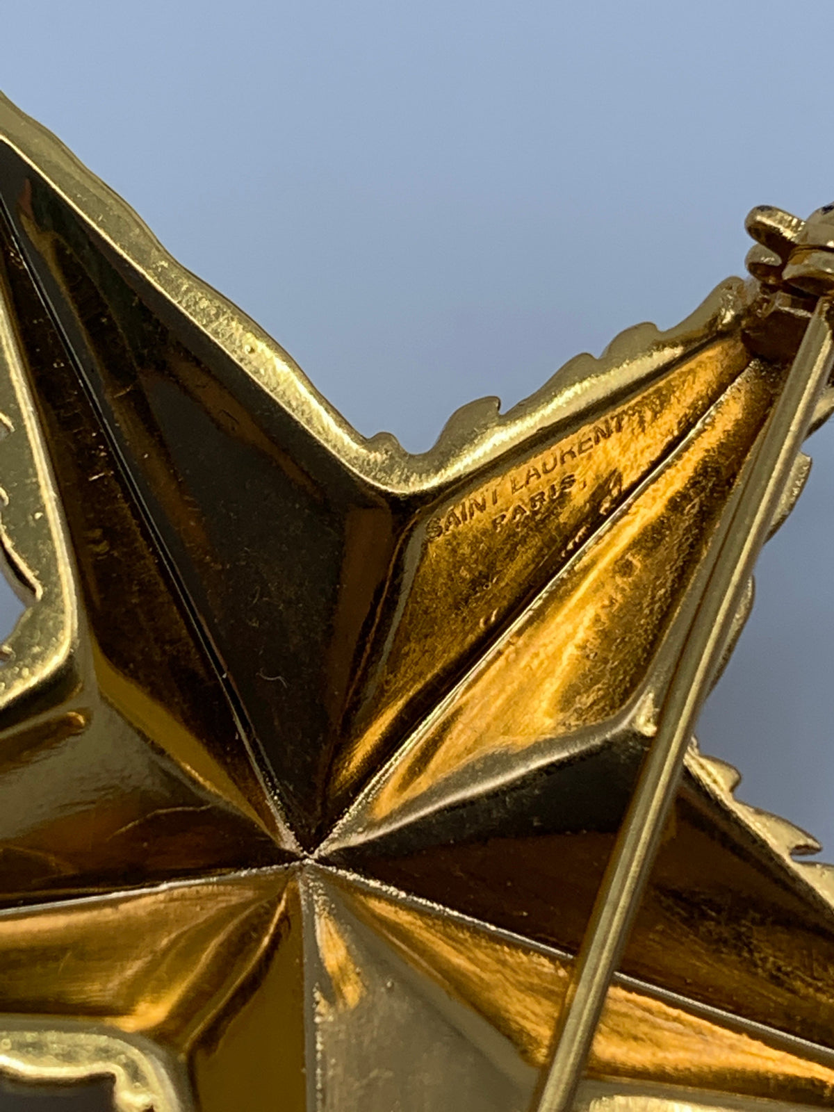 YSL YVES SAINT LAURENT Gold Star Brooch Pin