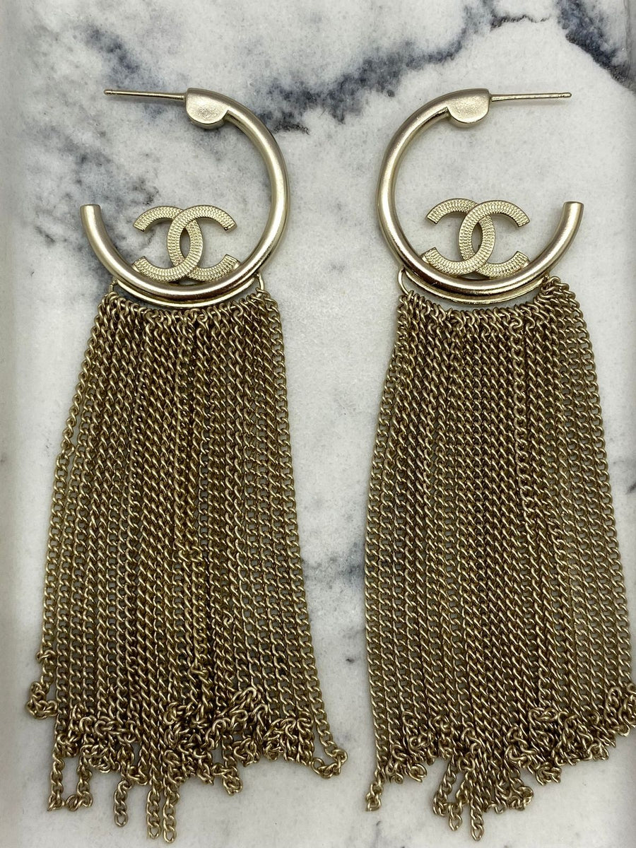 CHANEL CC  Monogram Chain Fringe Hoop Earrings - Pre owned