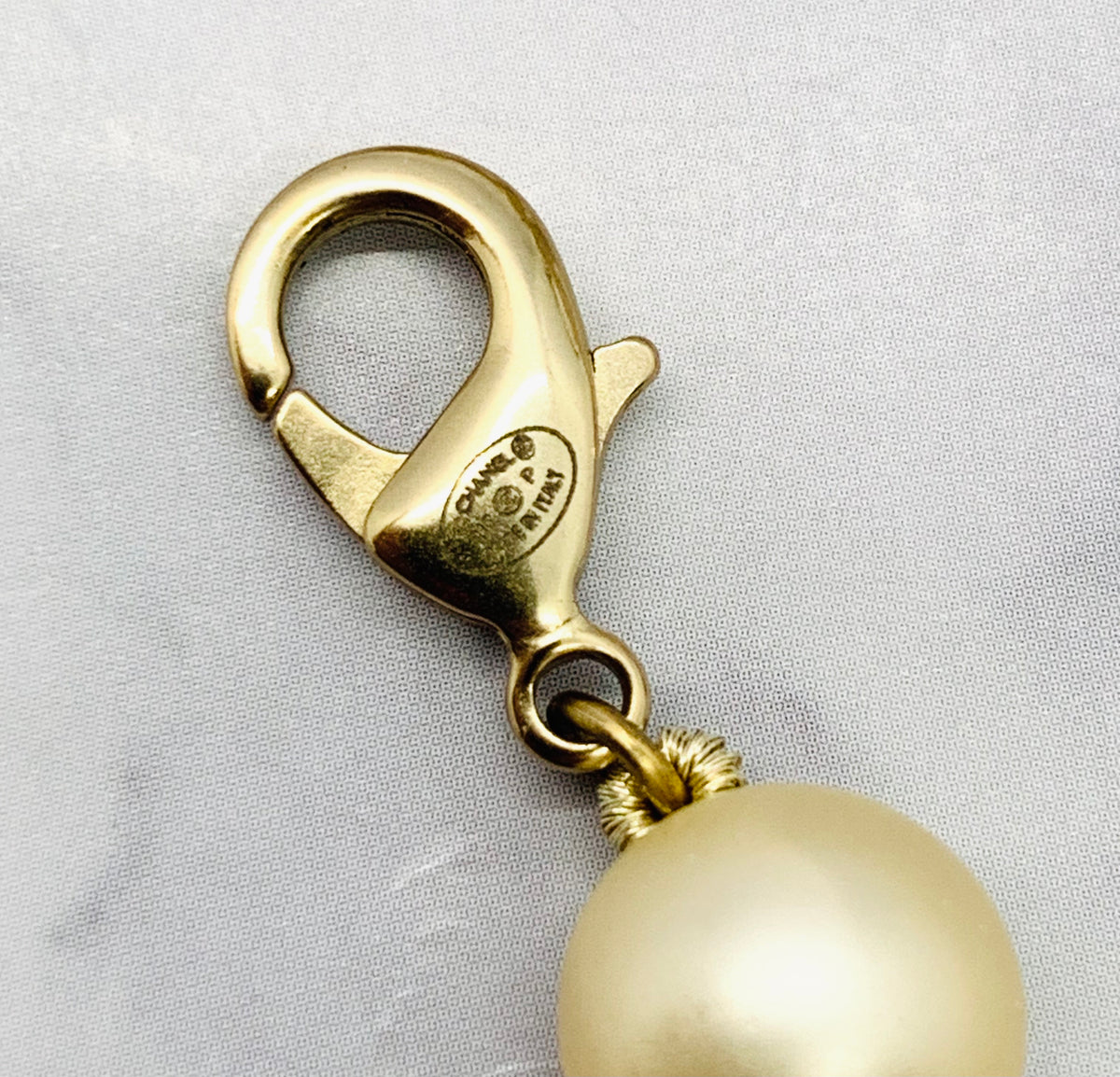 CHANEL CC Pearl Bracelet - USED