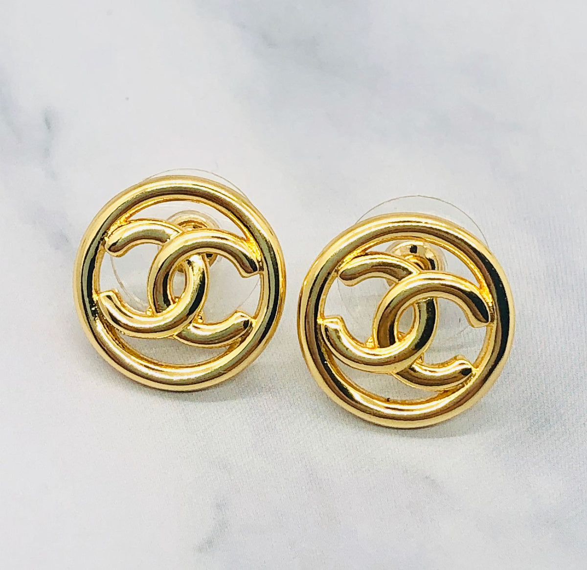 CHANEL CC Gold Tone Circle Earrings - Pre owned
