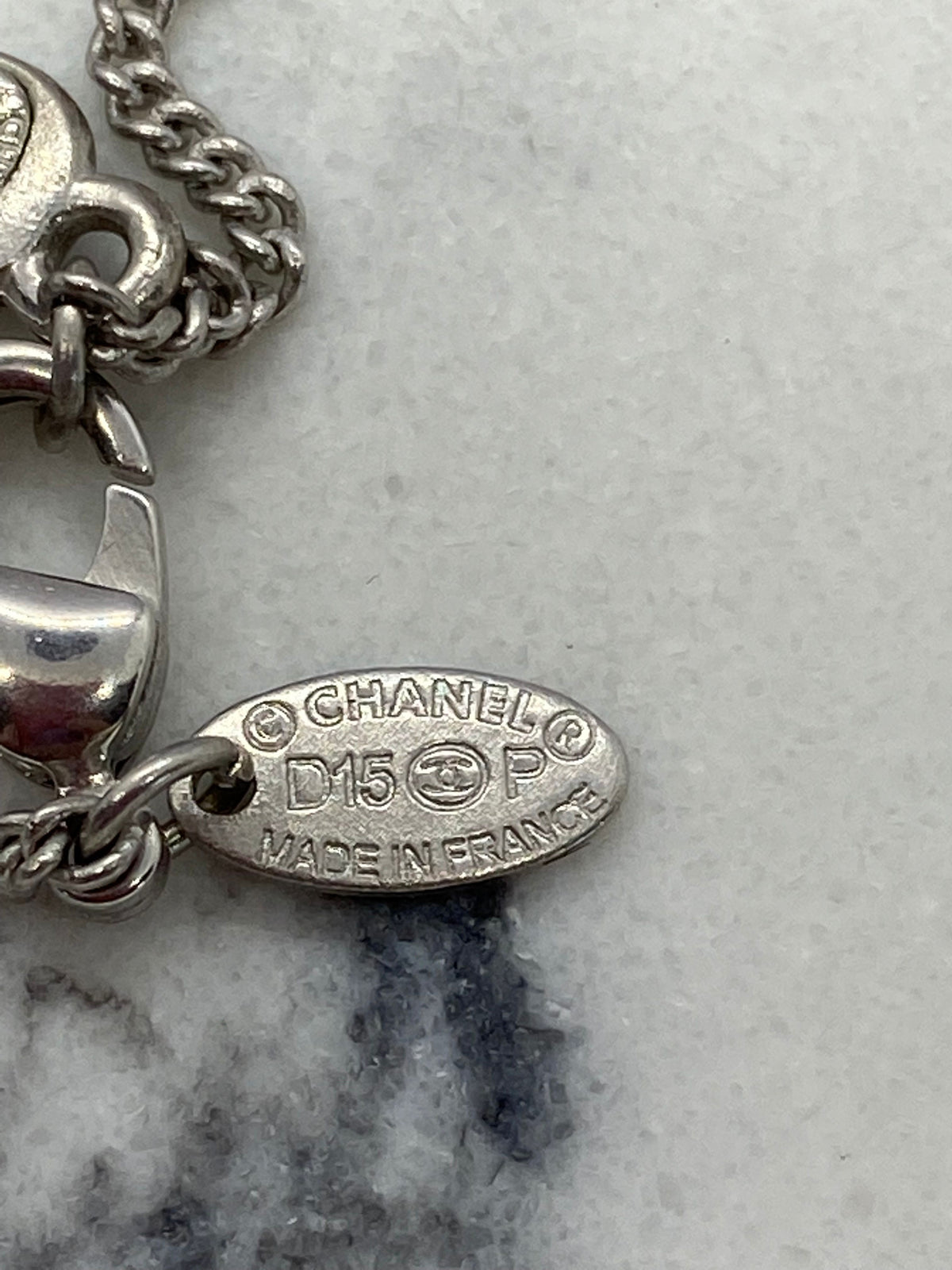 CHANEL CC 2015 Silver Tone Long Necklace - Pre owned