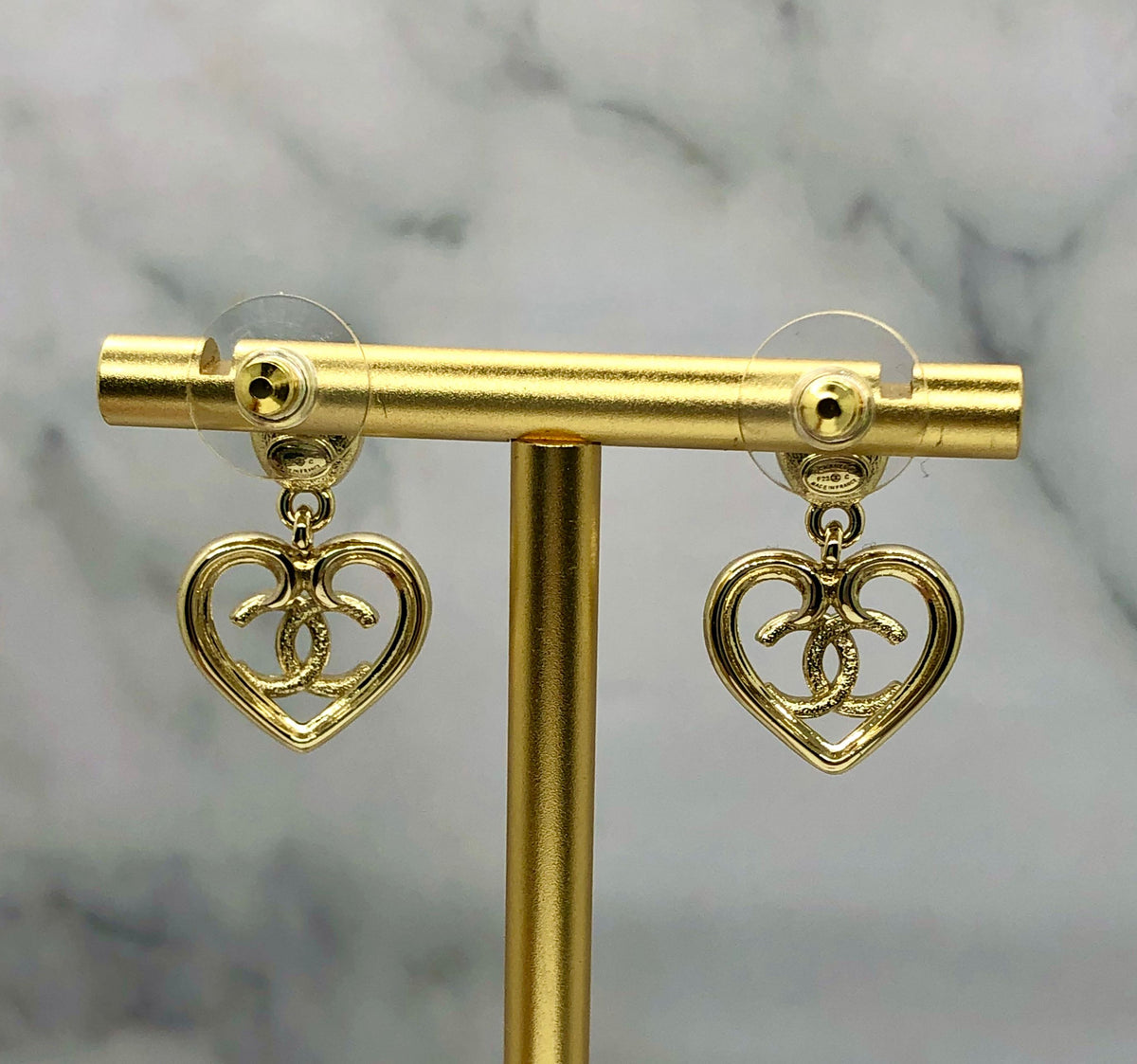 CHANEL CC Rhinestone Heart Pendant Earrings - USED