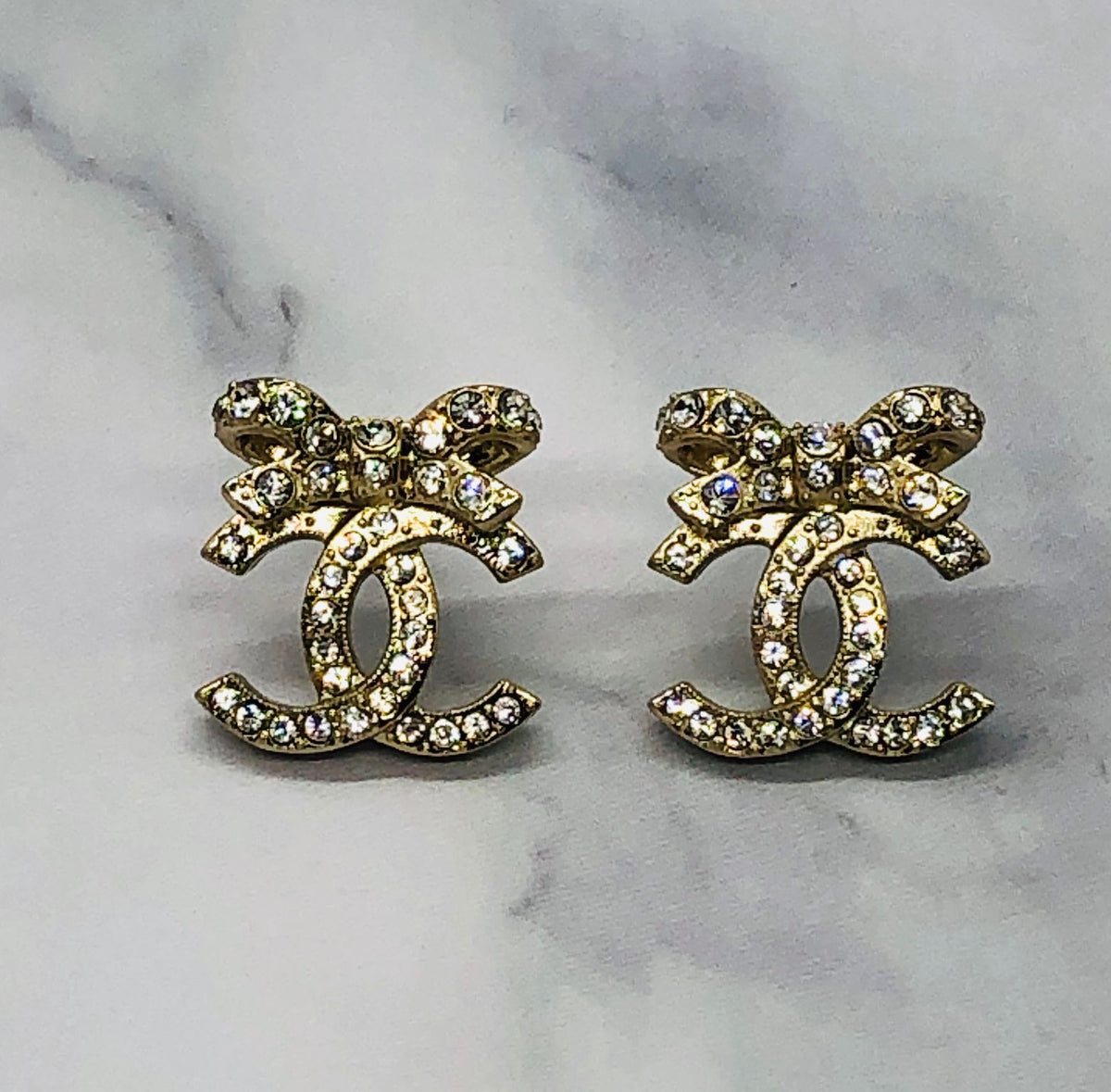 CHANEL CC Rhinestone Bow Earrings - Pre owned