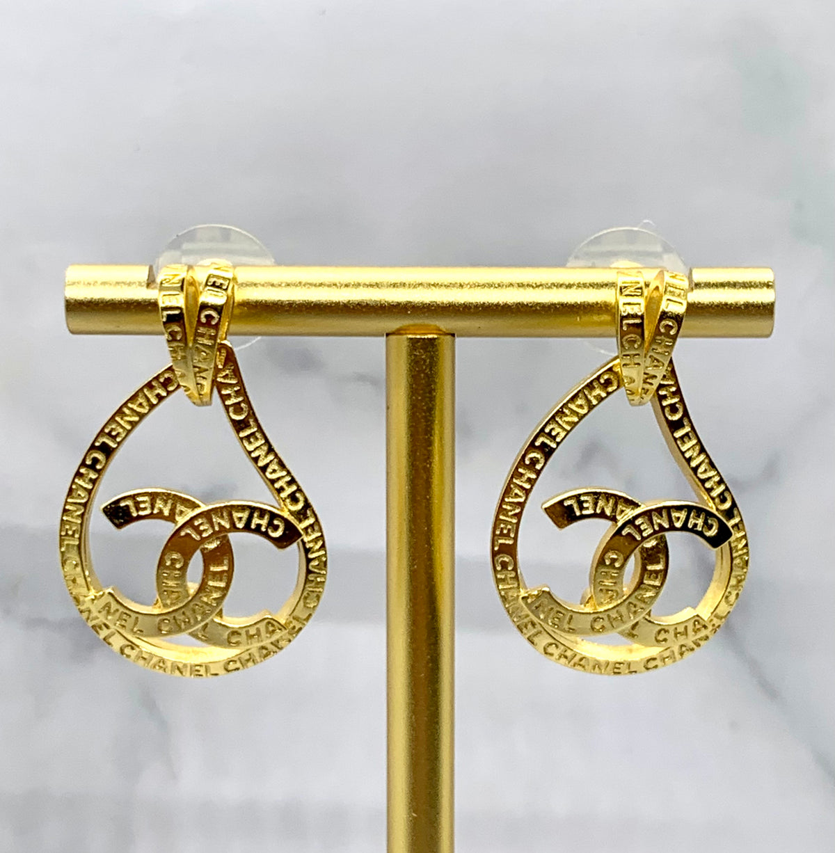 CHANEL CC 1994 Vintage Pendant Earrings - USED