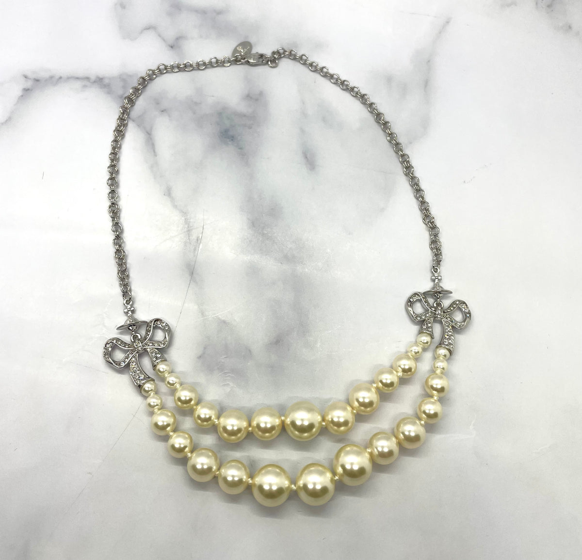 VIVIENNE WESTWOOD Pearl Statement Bow Necklace - Pre owned