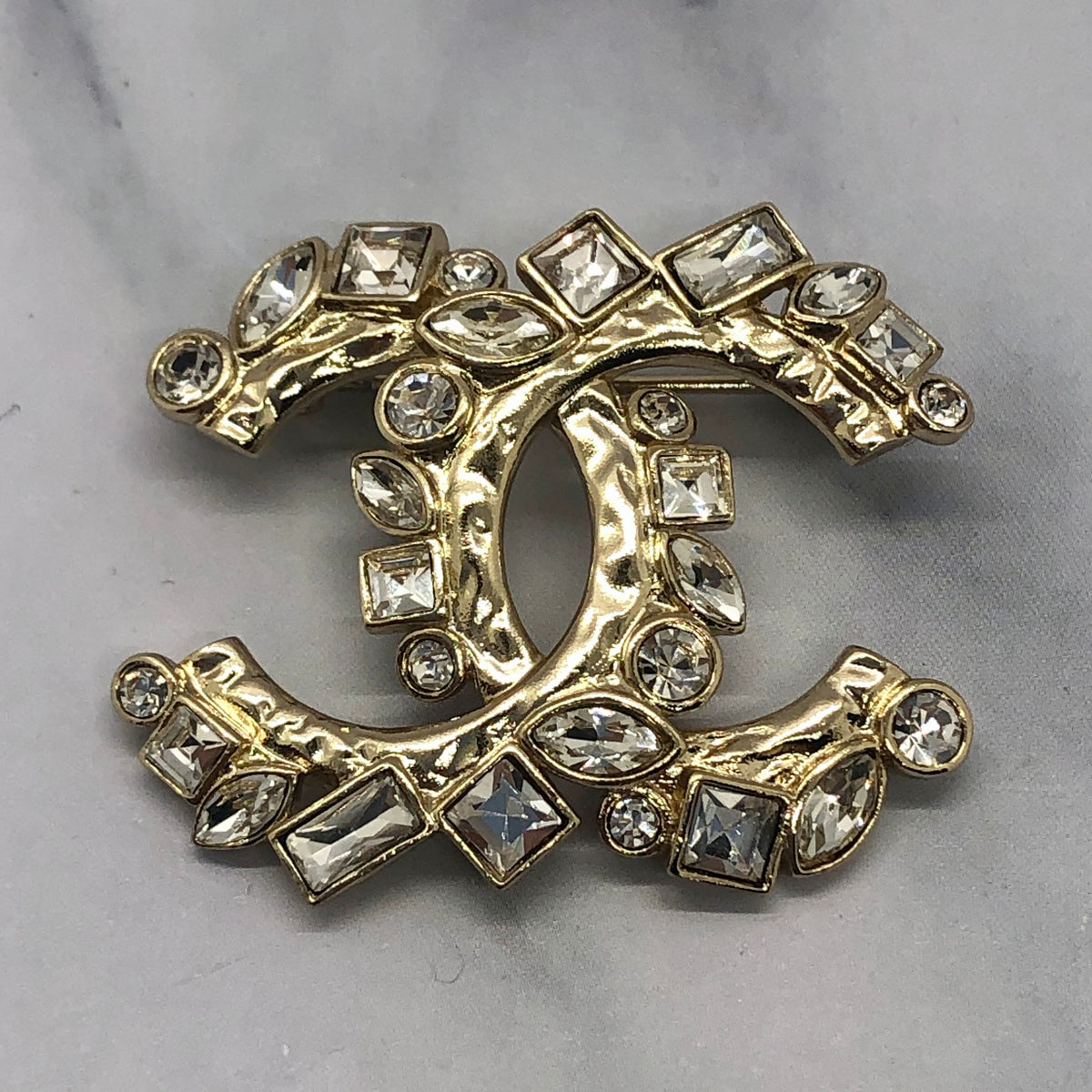 CHANEL CC Rhinestone Brooch Pin - USED