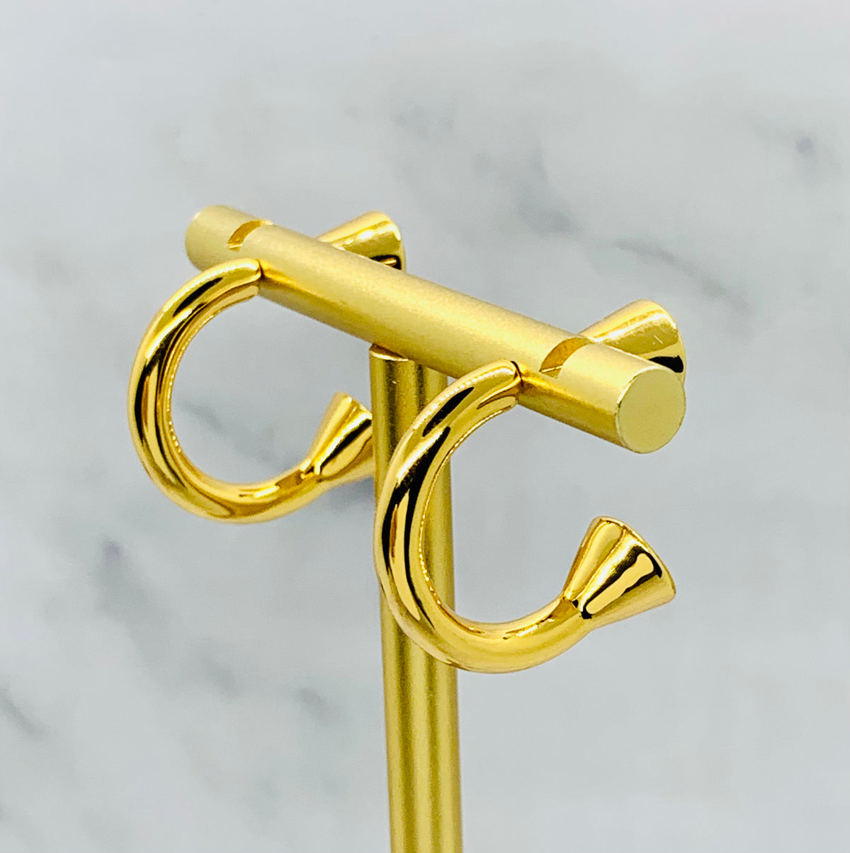 BOTTEGA VENETA Gold Ellipse Hoop Earrings - Pre owned