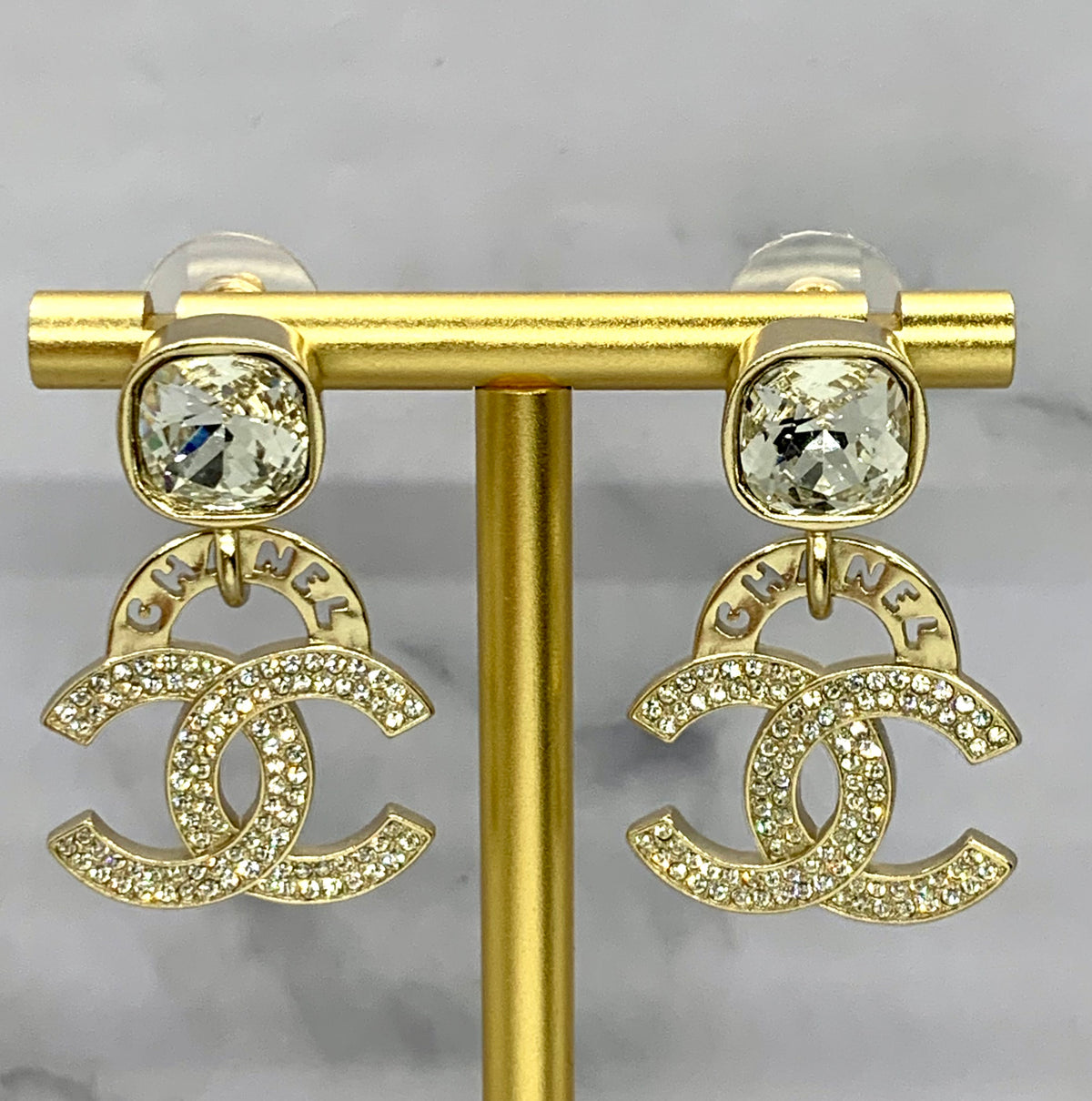 CHANEL CC Rhinestone Pendant Earrings - USED