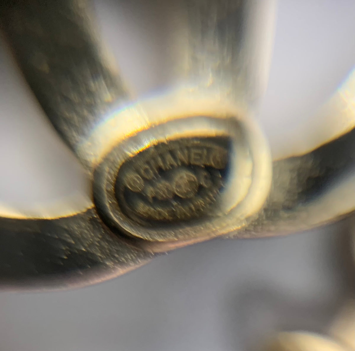 CHANEL CC 2020 Chain Monogram Earrings - USED