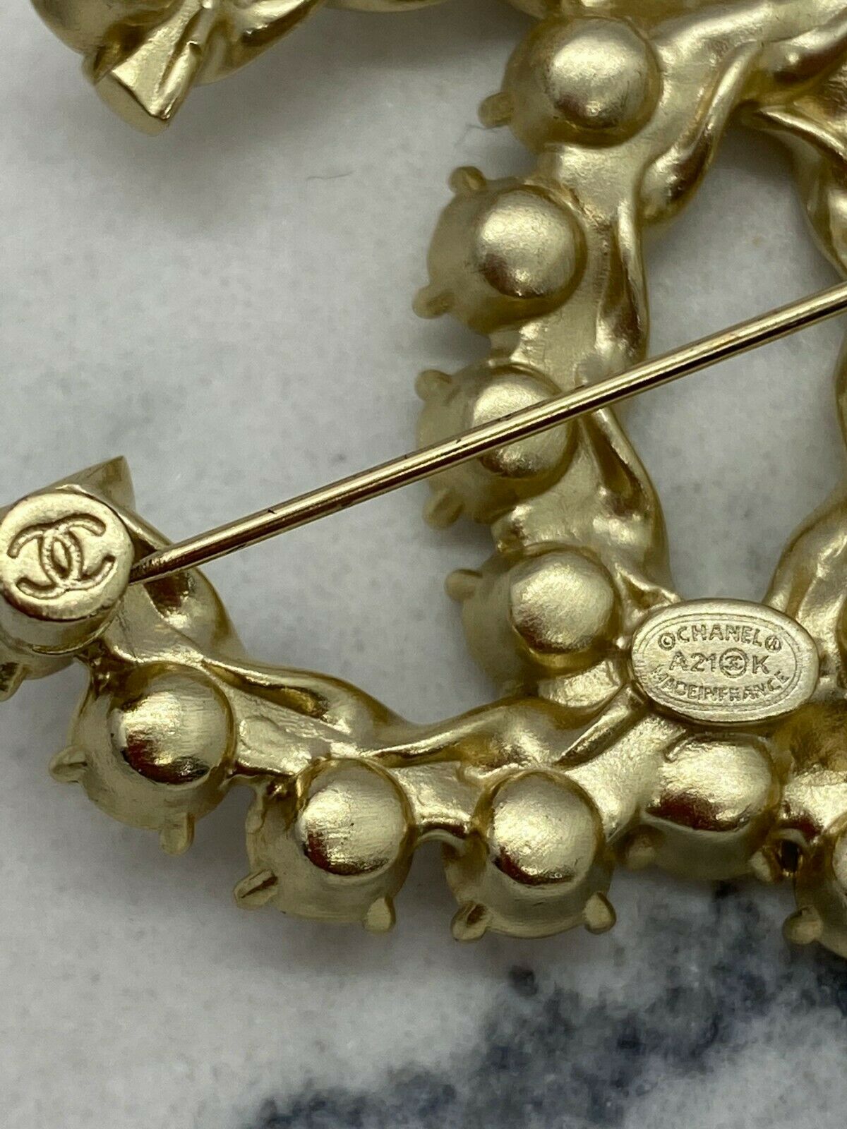 CHANEL CC Gold Tone Rhinestone Trim Brooch Pin - Pre owned