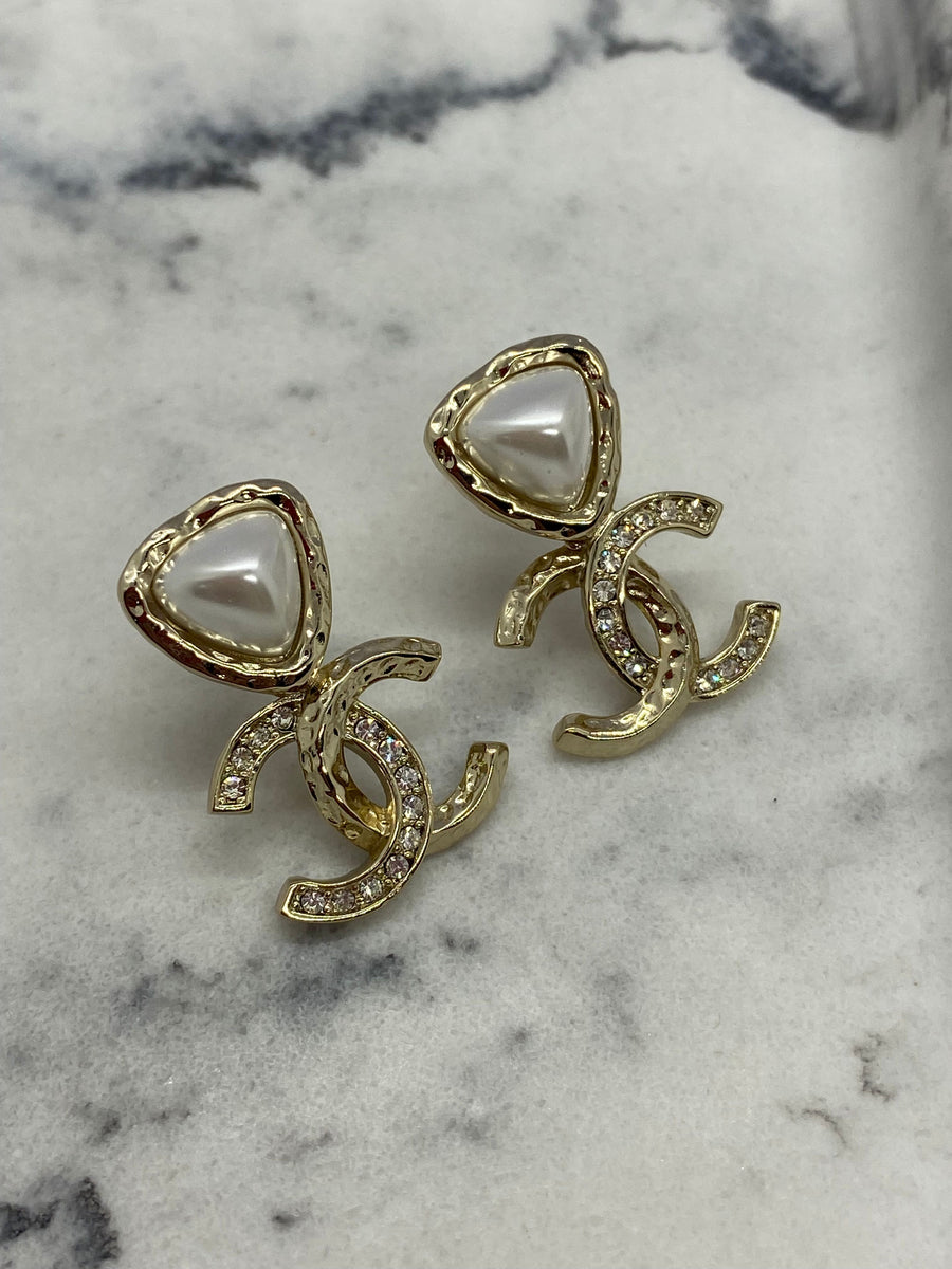 CHANEL CC Gold Tone Pearl Earrings - Pre owned