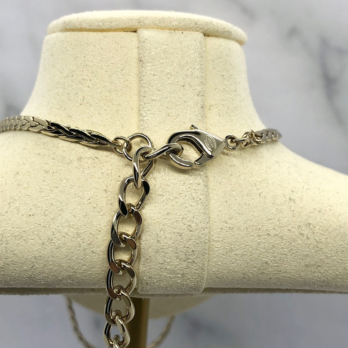 CHANEL CC Rhinestone Pendant Necklace - Pre owned
