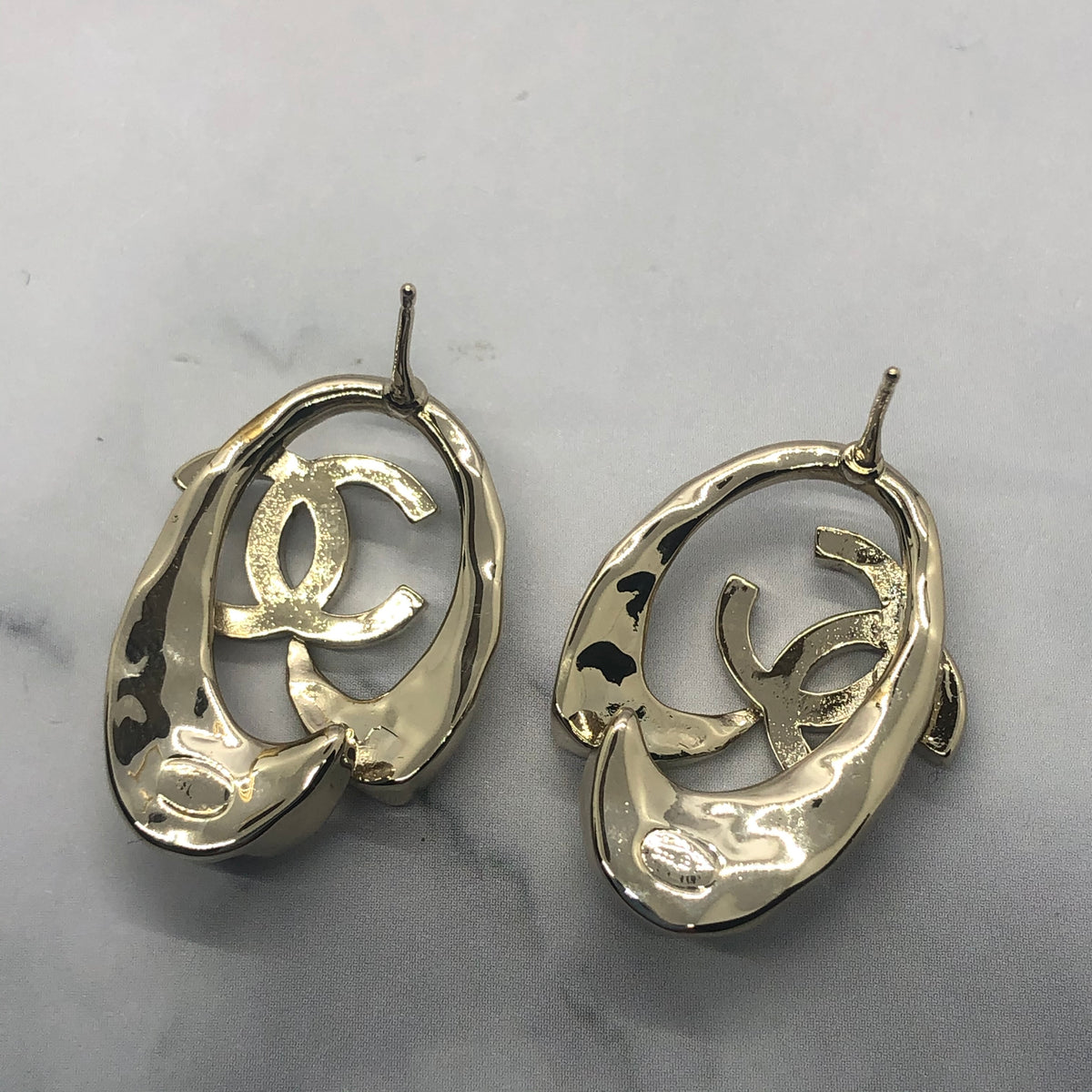 CHANEL CC Rhinestone Earrings - USED