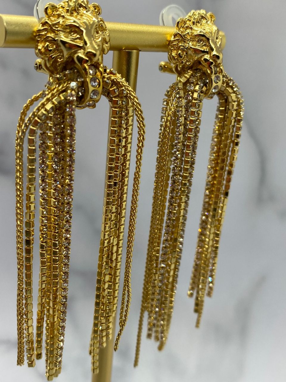 GUCCI Gold Crystal Lion Fringe Earrings - Pre owned