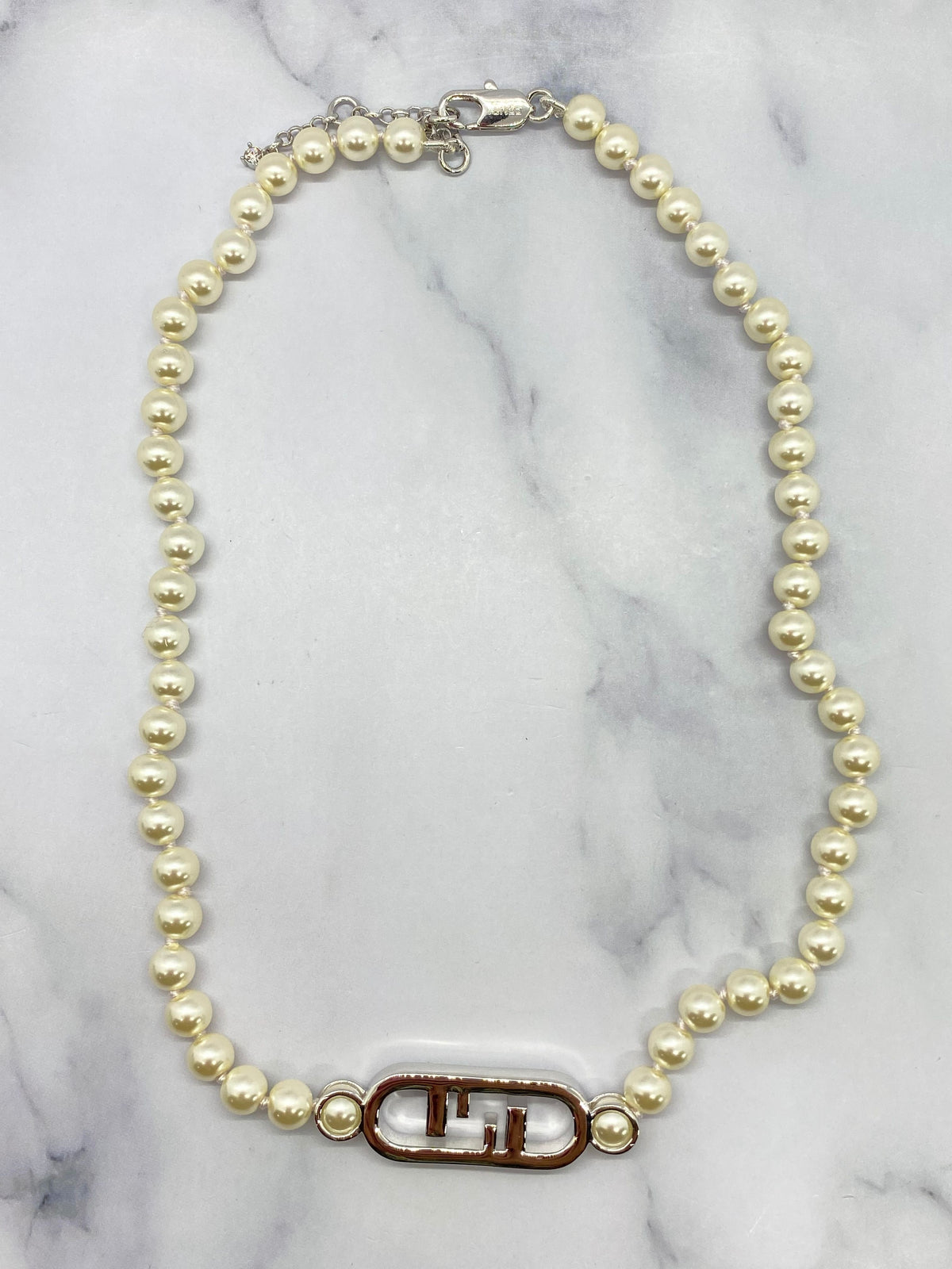 FENDI FF Faux Pearl Monogram Necklace - Pre owned