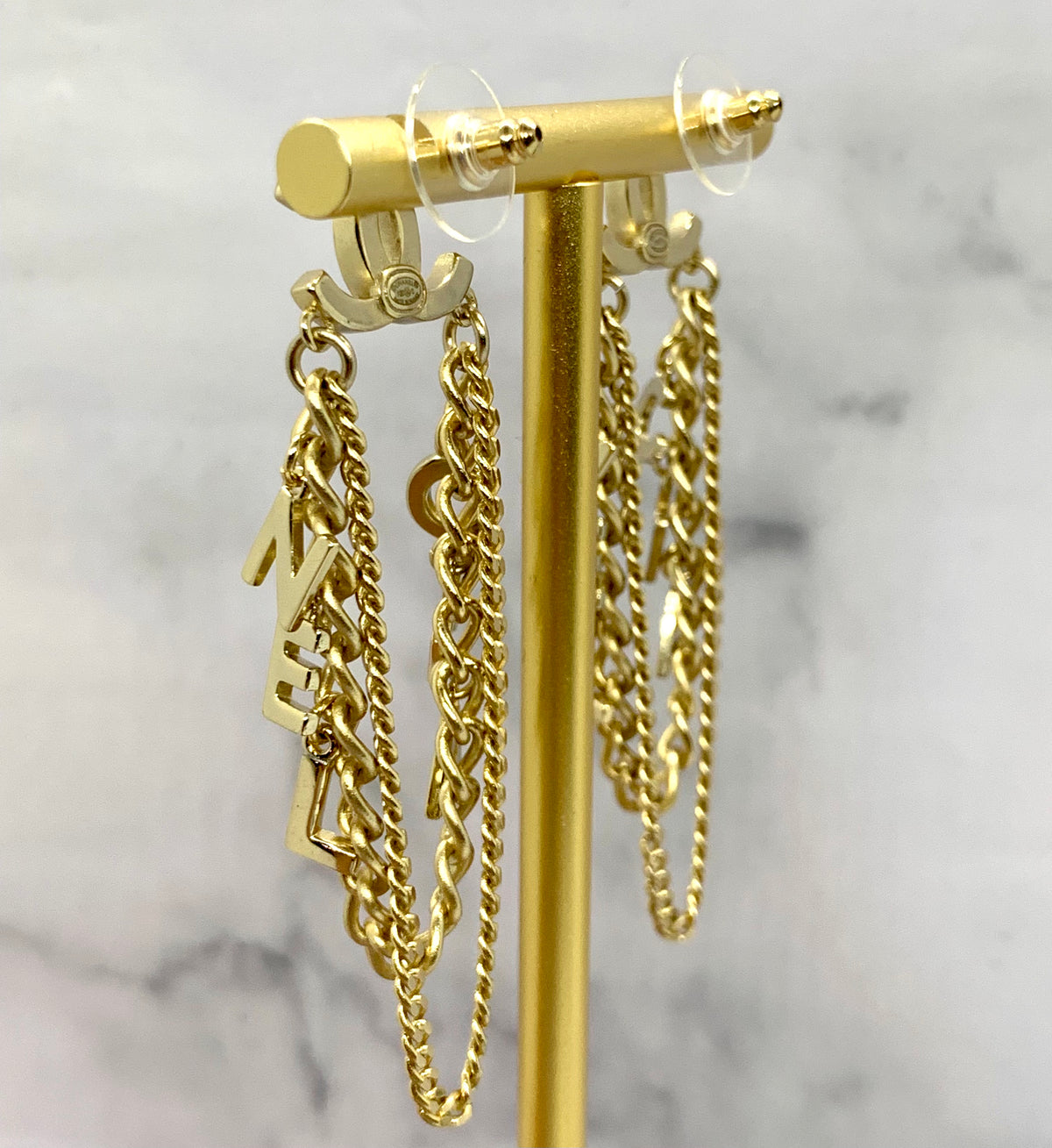 CHANEL CC 2020 Chain Monogram Earrings - USED