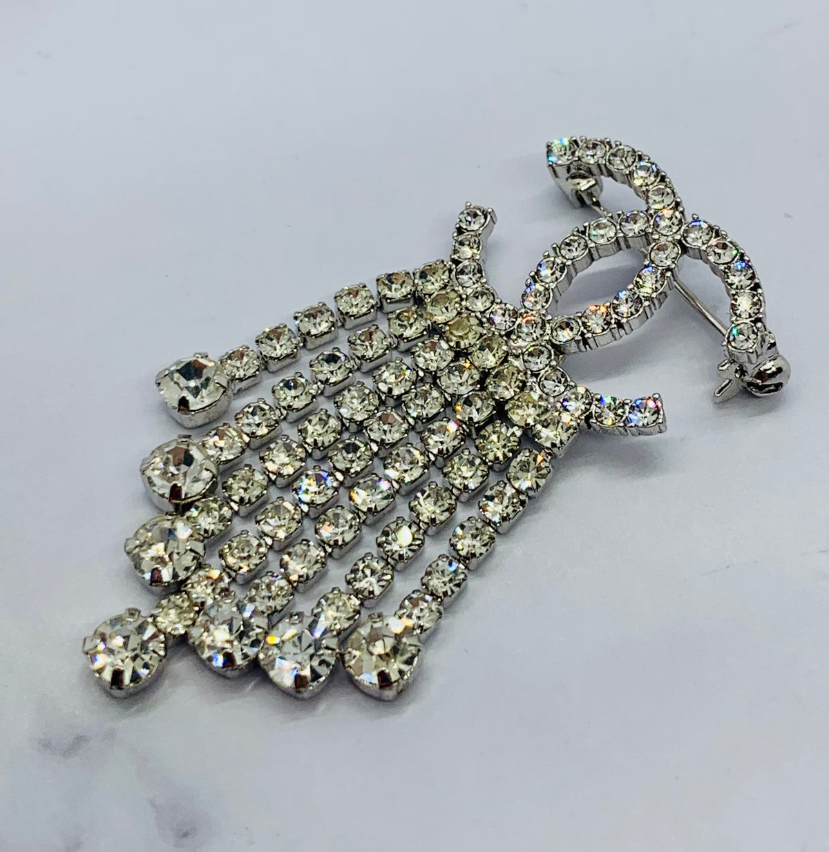 CHANEL CC Rhinestone Brooch Pin - Pre owned