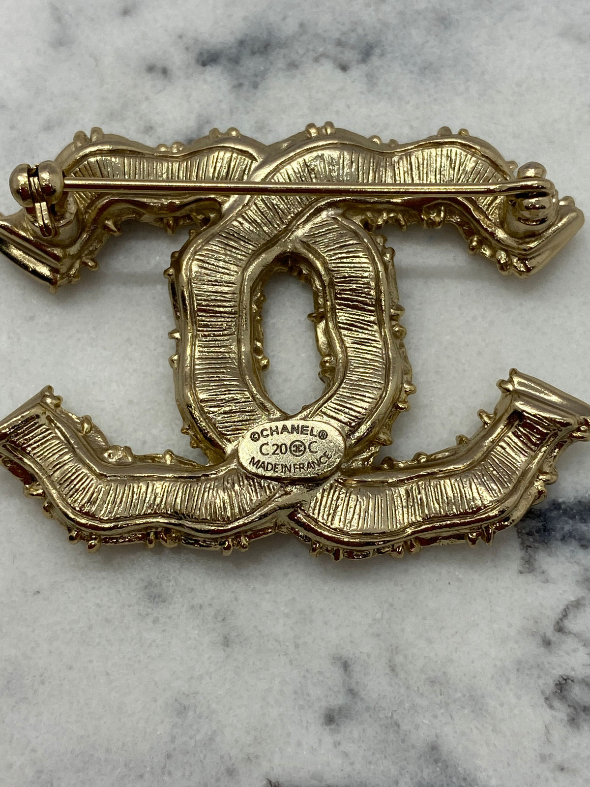 CHANEL CC Gold Tone Rhinestone Brooch Pin - Pre owned